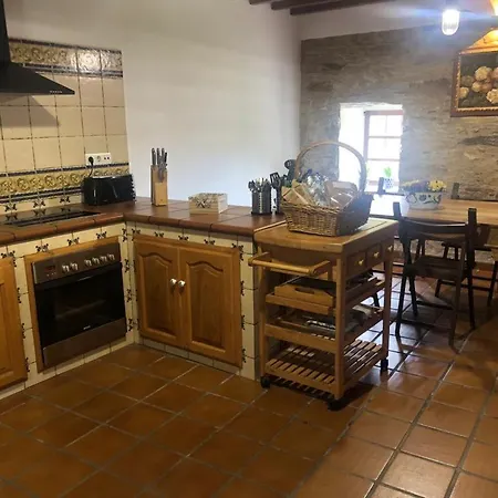 Holiday home Casa Da Oliveira Carino